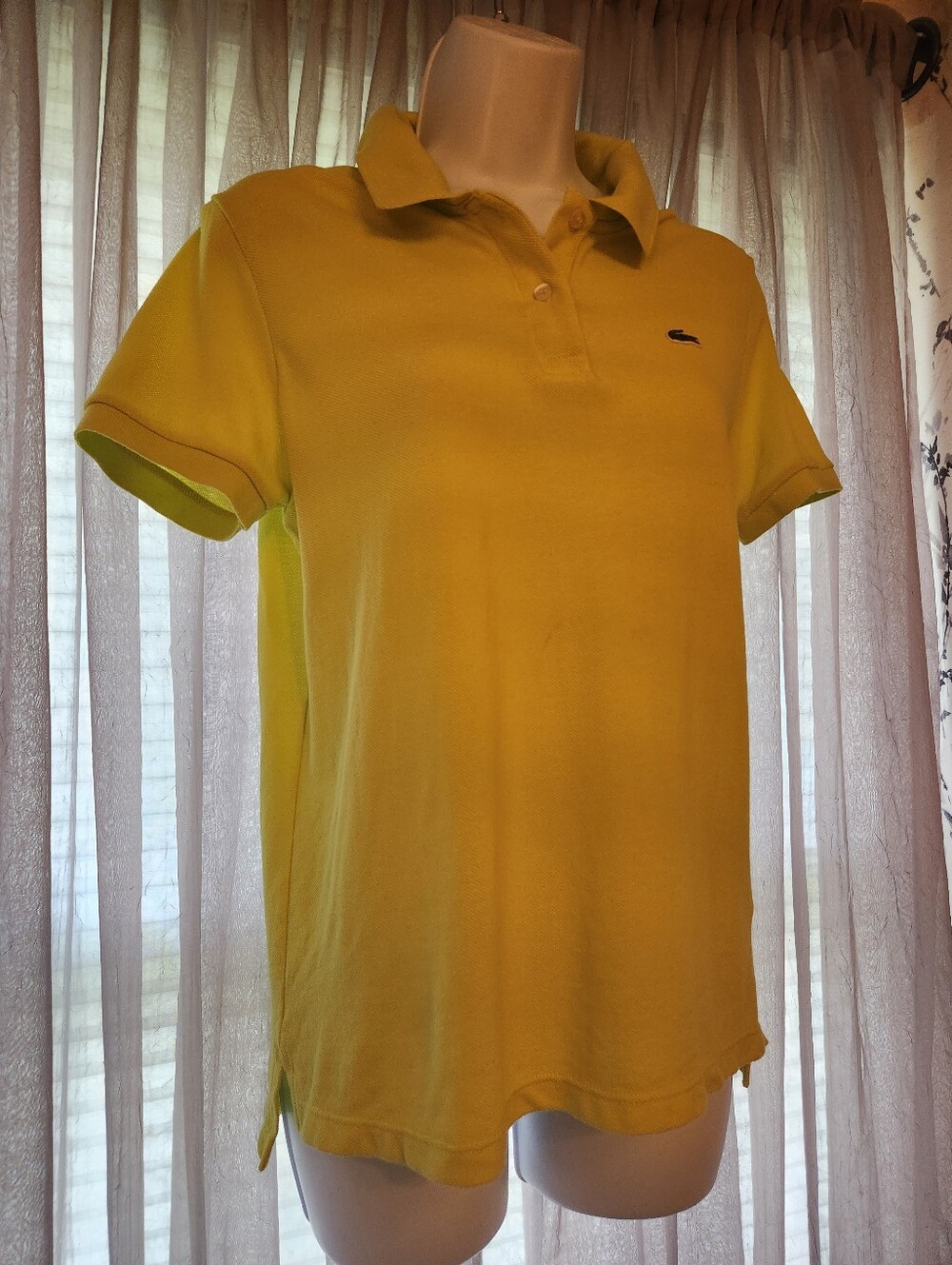 Lacoste Ladies Size M/40 NWOT